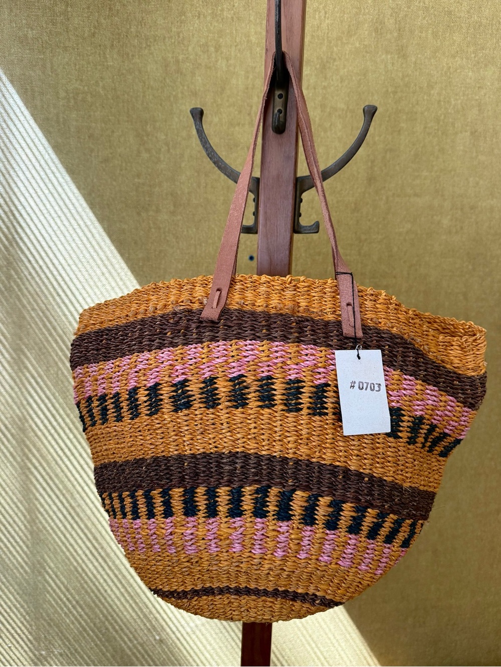 Hand Woven Jute Bag - Picture 3 of 5